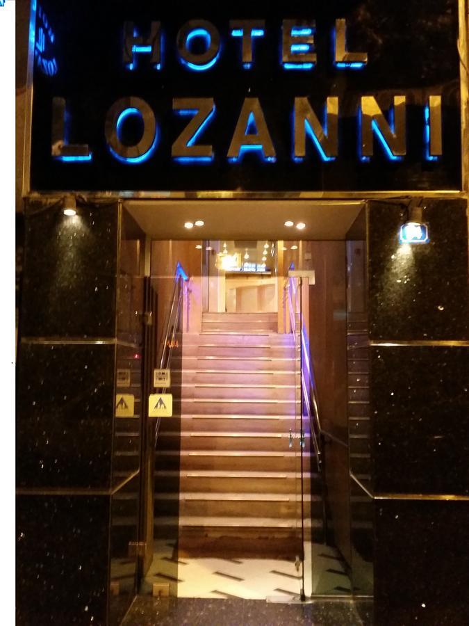 Lozanni Hostel เอเธนส์ ภายนอก รูปภาพ
