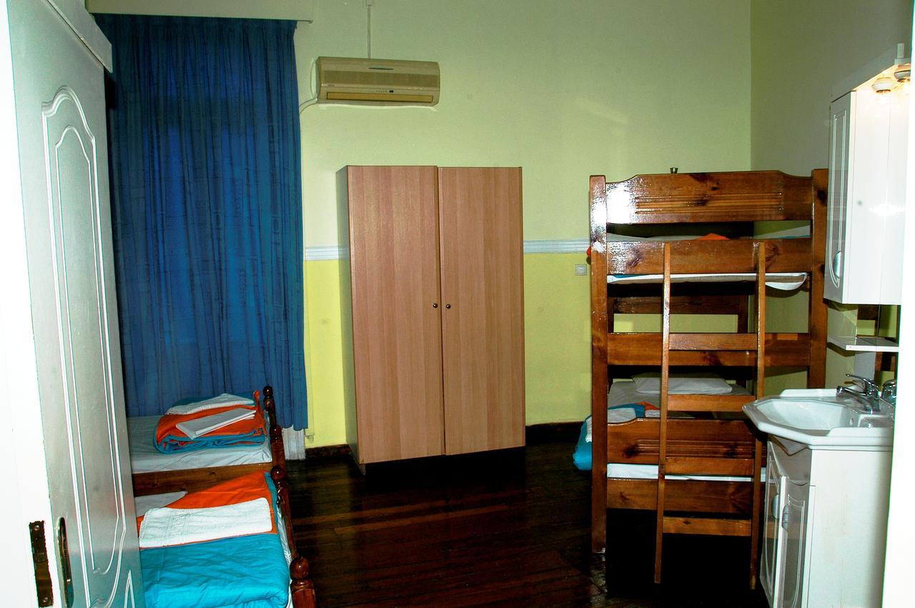 Lozanni Hostel เอเธนส์ ภายนอก รูปภาพ