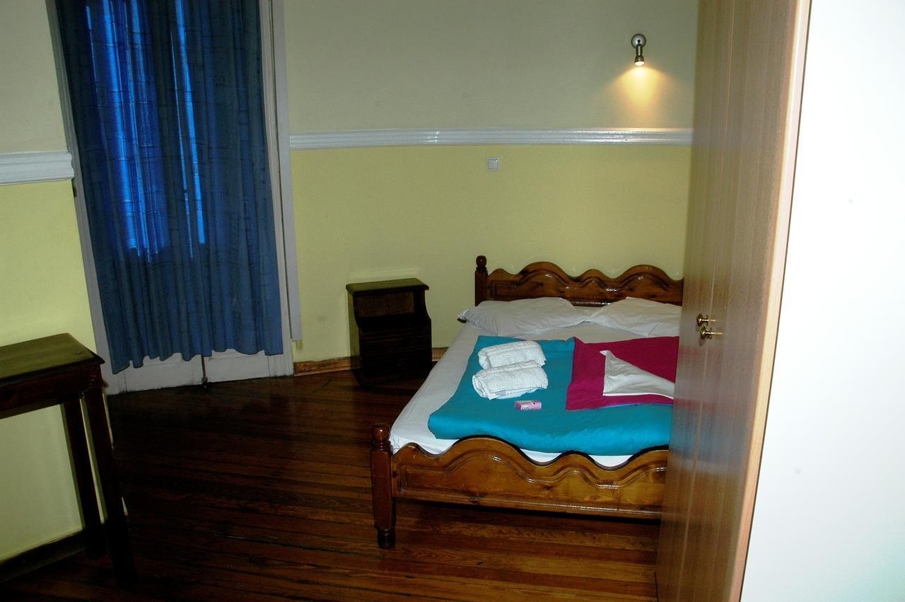 Lozanni Hostel เอเธนส์ ภายนอก รูปภาพ
