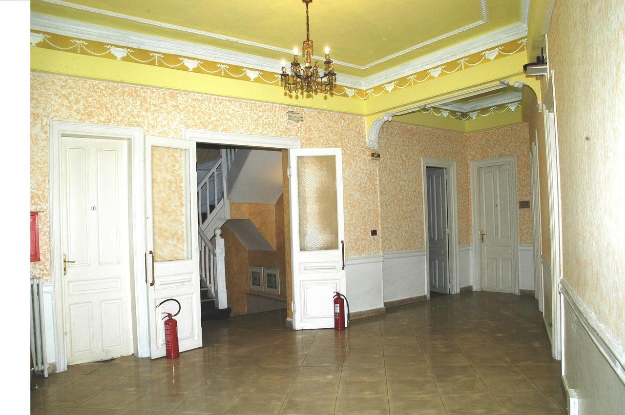 Lozanni Hostel เอเธนส์ ภายนอก รูปภาพ